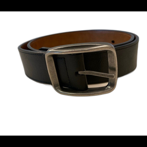 Like New Synthetic Leather Belt  Sz Medium Black Classic Silver Buckle - Picture 1 of 11